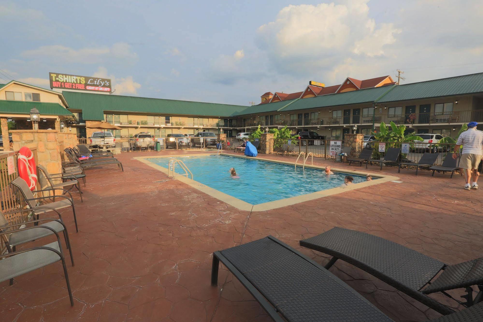Mountain Breeze Motel Pigeon Forge Exterior foto